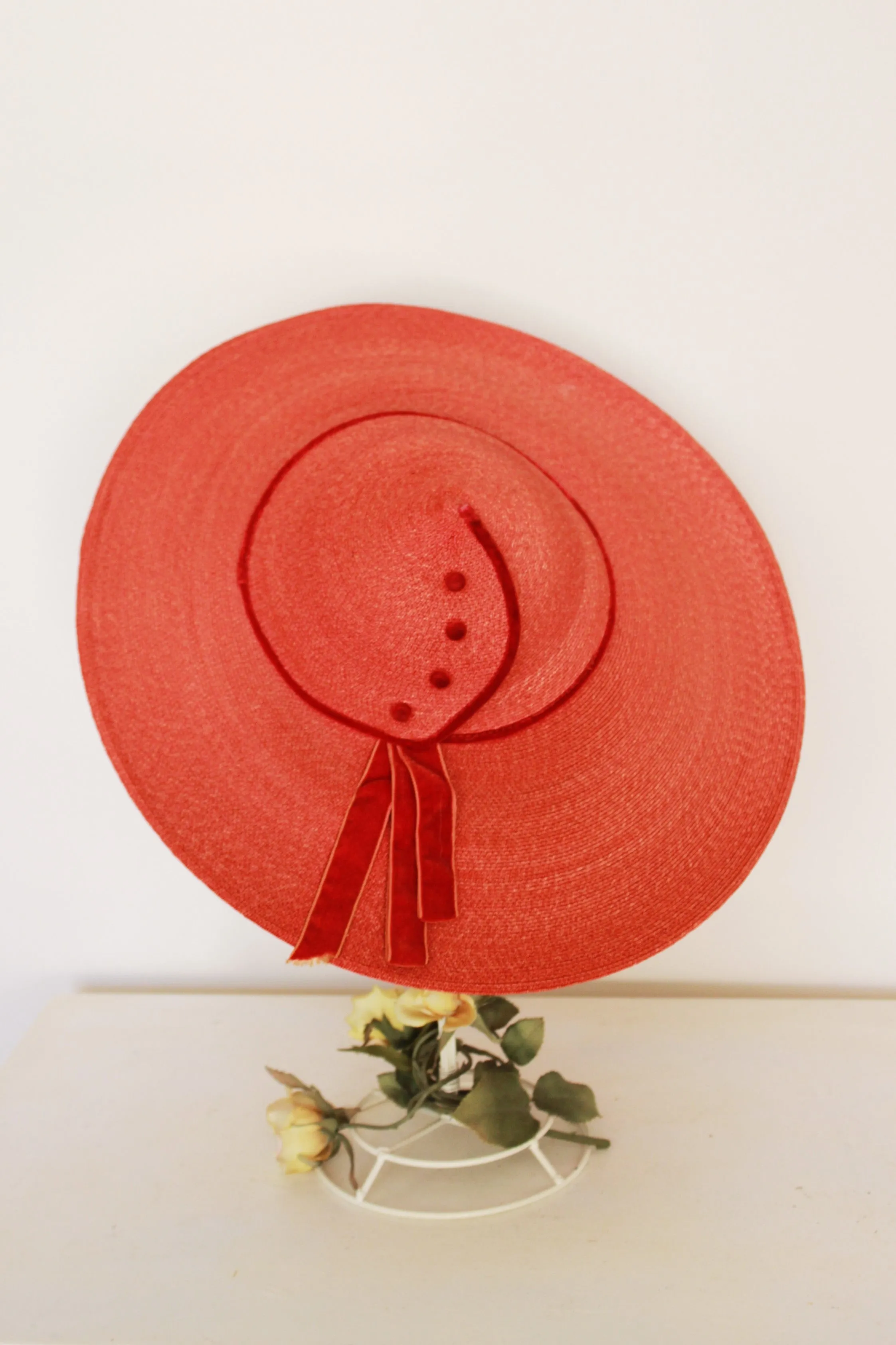 Vintage 1950s Wide Brimmed Red Straw Hat