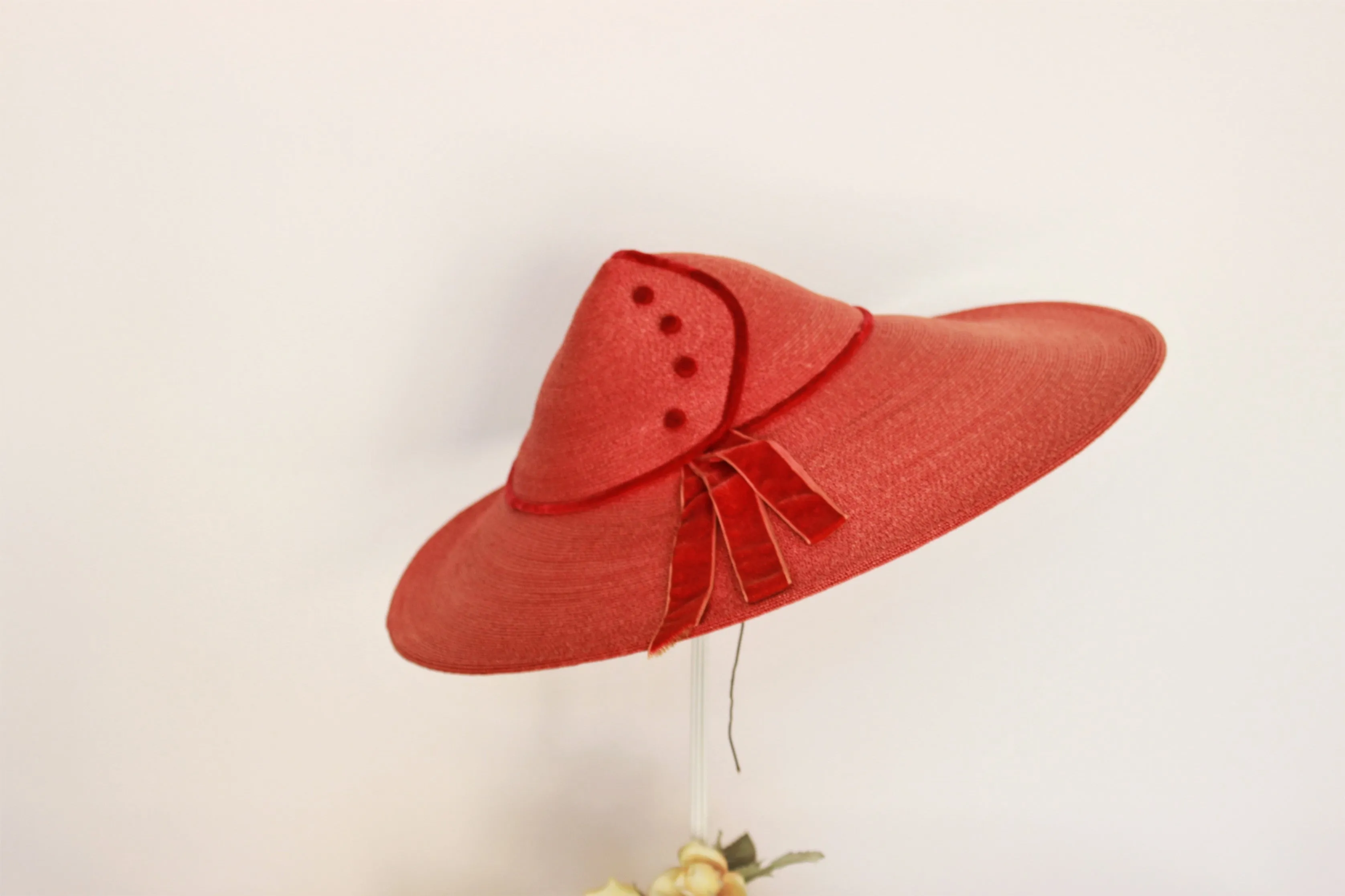 Vintage 1950s Wide Brimmed Red Straw Hat