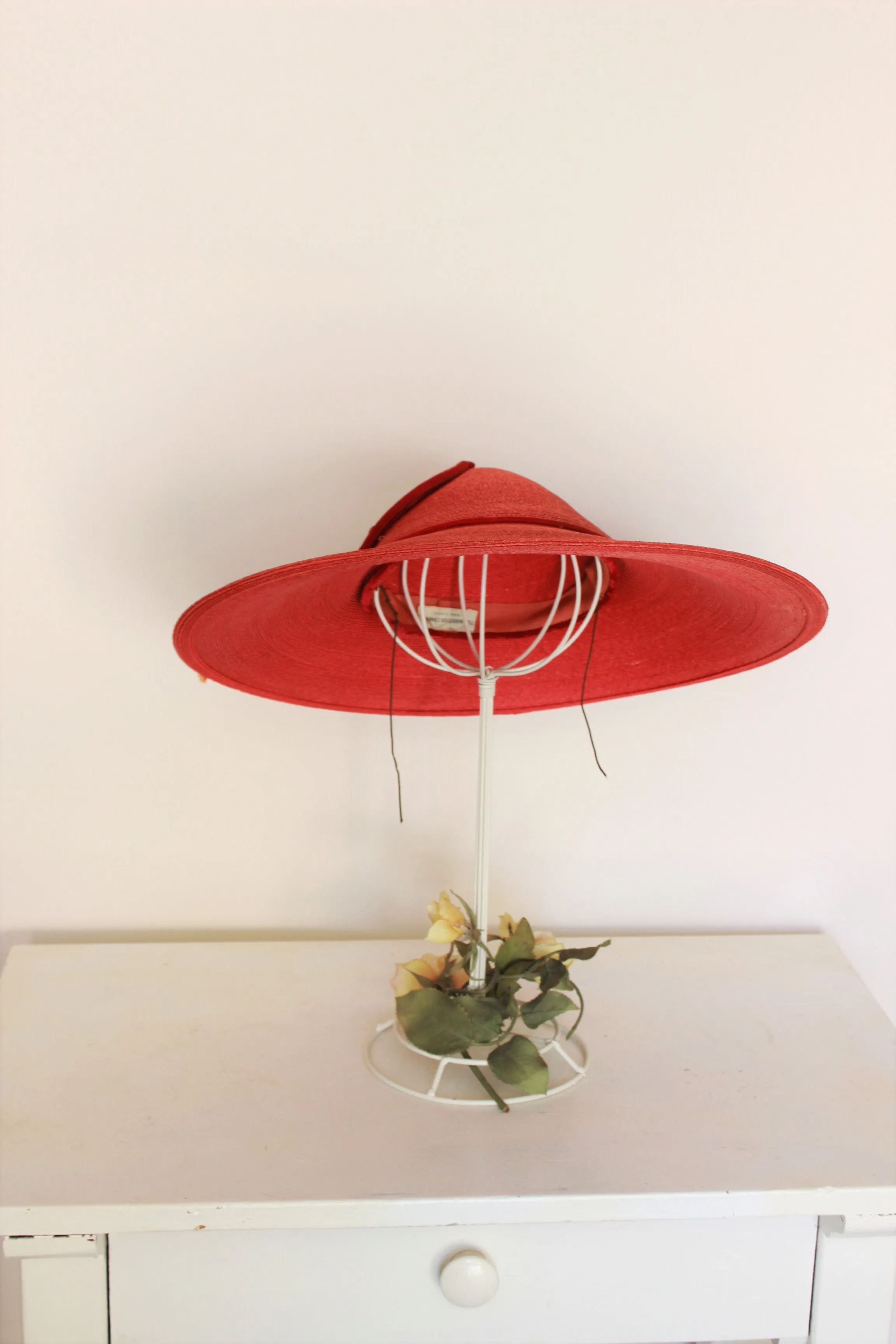 Vintage 1950s Wide Brimmed Red Straw Hat