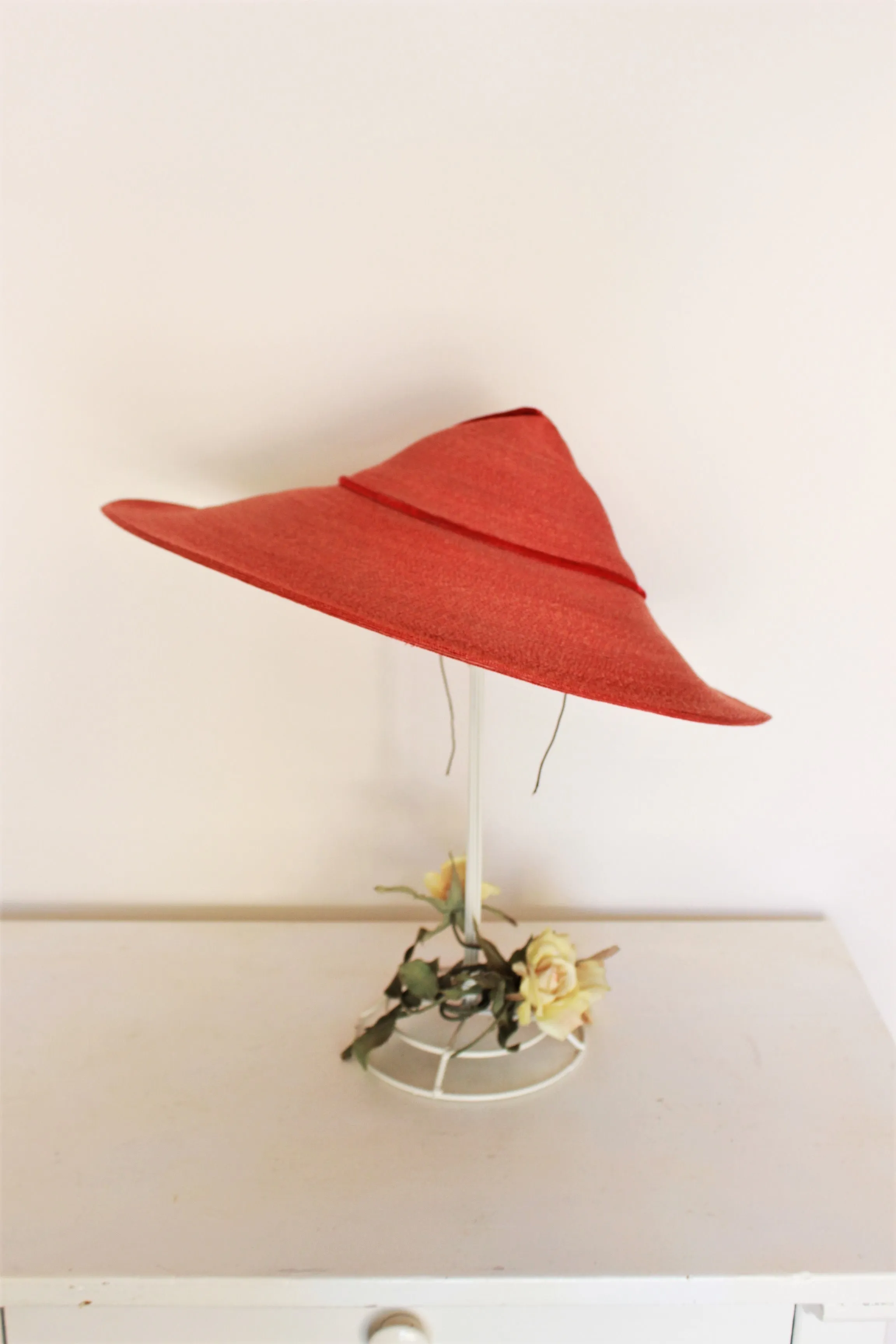 Vintage 1950s Wide Brimmed Red Straw Hat