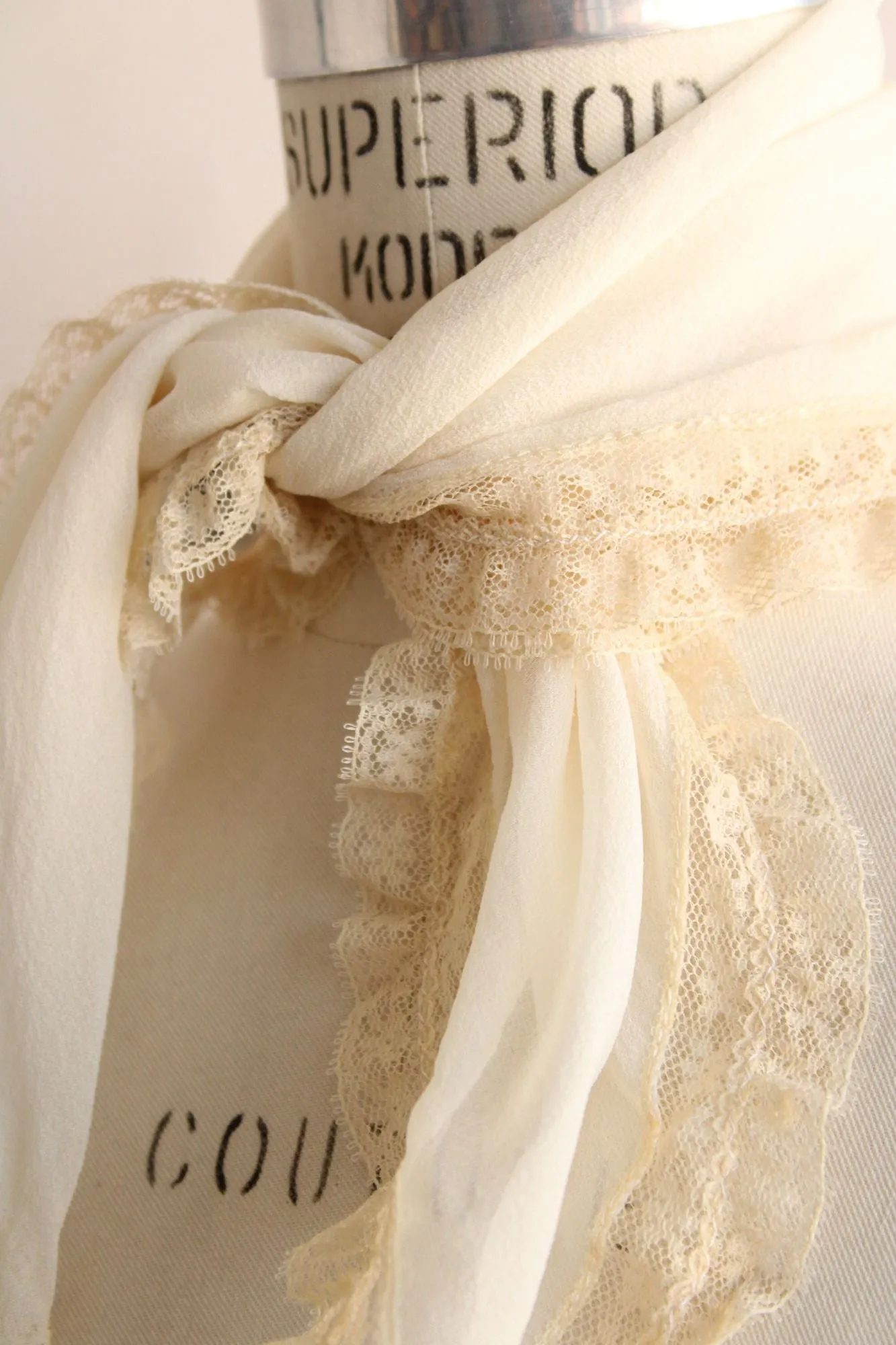 Vintage Saks Fifth Avenue Ivory Silk Chiffon and Cream Lace Scarf